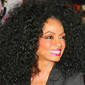 Nepřehlédnutelné háro i vystupování s kapelou The Supremes: To všechno zpěvačku Dianu Ross vystřelilo na vrchol