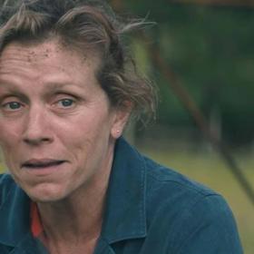 Její zatím posledním počinem je drama Tři billboardy kousek za Ebbingem.