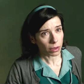 Narodila se ilustrátorce dětských knih Jacquii a spisovateli Colinovi.