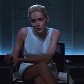 Proslavil ji film Základní instinkt.