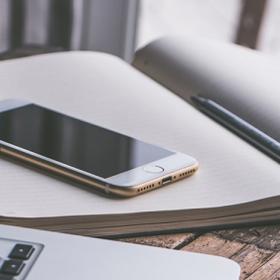 Kupte si zápisník a udělejte si plán, kdy co budete jíst.