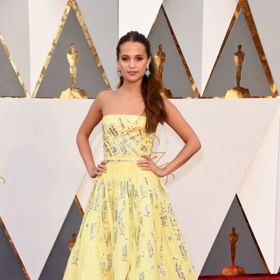 5. Alicia Vikander. Hvězda filmu Dánská dívka si pro Oscara přišla jako princezna ve žlutých šatech od Louise Vuittona, a zářila tak dvojnásob.