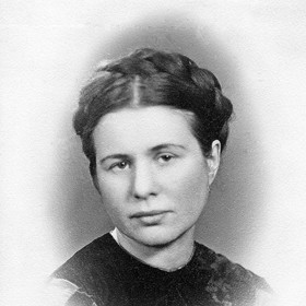 Irena Sendlerová (někdy psáno Sendlerowá) byla polská učitelka a členka polského odboje za druhé světové války. Díky své neuvěřitelné odvaze zachránila 2500 židovských dětí před jistou smrtí. Nacisté ji mučili, pak se jí ale podařilo utéct.