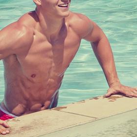 ...pomocí svalů...