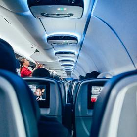 Okno nebo ulička? Dilema!