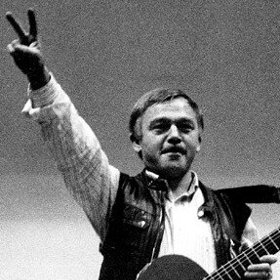 Jeho písně zlidověli