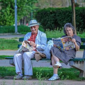 Má spoustu volného času, tak co by nepohlídala.