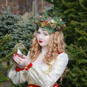 Angela Clayton začala šít před třemi lety ve svých patnácti jako samouk.