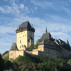 Karel IV. byl plodným stavitelem. Nechal například vystavět hrad Karlštejn