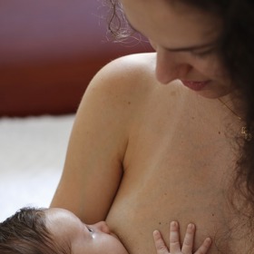 Psychická pohoda: Může pomoci hluboké dýchání, relaxační hudba a naprosté soukromí.