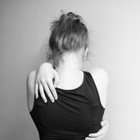 Přitom se lékaři s poporodní depresí setkávají denně