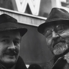 Voskovec a Werich byli nerozluční přátelé, které nerozdělila ani emigrace. Stále si psali