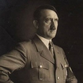 Jeho skutečná rodina se k němu nehlásí