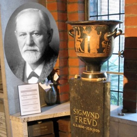 Už za svého života byl uznávaným lékařem a vědcem