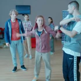 Tančí se tam jako o život.