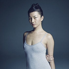 Těžce vydřená ladnost. Fotograf zachytil krásu i brutalitu tance