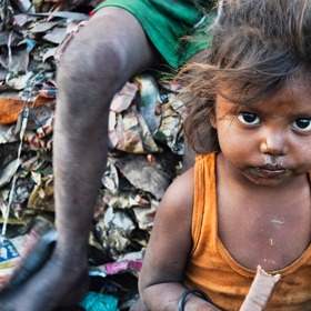 Nata Pratha. Krutý starobylý zvyk, který se v Indii stále dodržuje. Bude někdy zakázán?