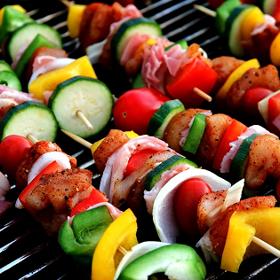 Využijte proplaceného občerstvení.