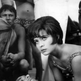 Komedii Jak utopit dr. Mráčka aneb Konec vodníků v Čechách vidělo v kinech přes dva a půl milionu diváků.