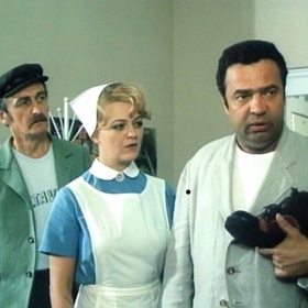 Roli Aloise v legendárním filmu Jak utopit doktora Mráčka aneb Konec vodníků v Čechách (1974) původně hrál Jan Libíček. Bohužel během natáčení skonal přímo před kamerou a jeho roli dostal právě Zdeněk Řehoř.