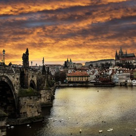 Věděli jste, že na Václavák by se vzhledem k jeho obrovské rozloze vešlo zhruba 15 fotbalových hřišť?