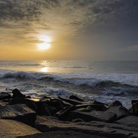 Západ slunce u moře si nenechejte ujít.