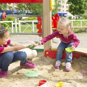 Buďte důslední. Jinak si vaše dítě bude dělat, co bude chtít a vy s tím nic neuděláte. Dejte mu jasné varování s časovým limitem.