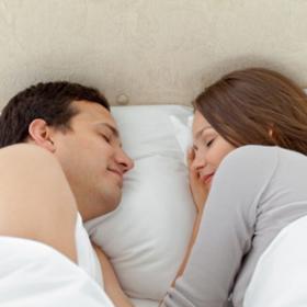 Tolik se navzájem nedotýkáte, ale tahle poloha je označována za velice intimní.