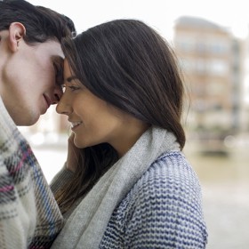 Celých 73 % odpovídajících svého dlouholetého partnera nepovažuje za „osudovou lásku“.