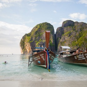 Záliv Maya Bay, ostrov Ko Phi Phi Leh, Thajsko
