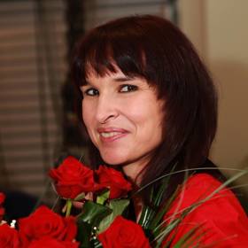 Simona moc často šťastně nepůsobila.