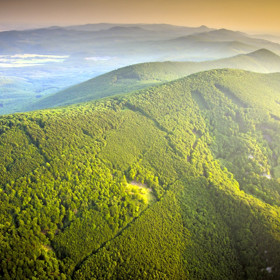 Malé Karpaty jsou horský krajinný celek Fatransko-tatranské oblasti na západním Slovensku s přesahem do Rakouska.