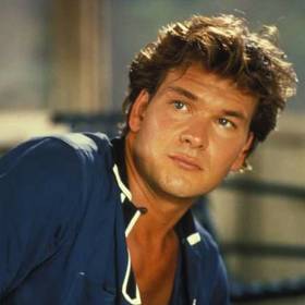 Swayze v roce 2009 podlehl rakovině.