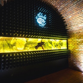 Vychutnejte si kvalitní víno.