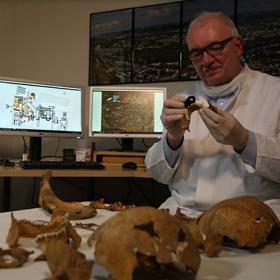 I v dnešní době představují ikonické starověké památky výzvu pro moderní archeologii.