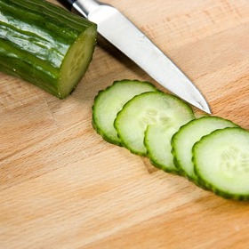 A jedna velká okurka