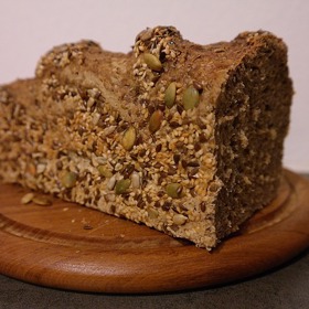 Slunečnicová i jiná semínka se na chléb velmi hodí