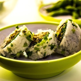 Sushi rýže se vždy musí nechat před zpracováním vychladnout