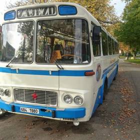 Když jel někdo do Maďarska, vezl domů džíny pro celou rodinu.