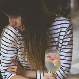 "Teď budu hrát, že jsem stydlivá, protože to na chlapy funguje."