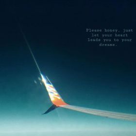 Sára ke svým fotkám přidává citáty.