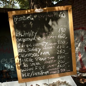 Výběr z ryb a mořských plodů je široký.