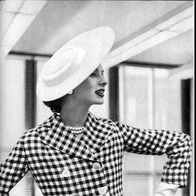 Ženy byly ženami a na módě si nechávaly záležet