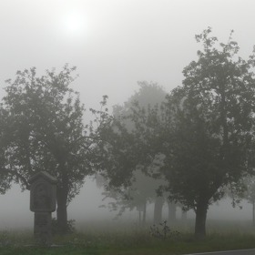 Jeho příběhy jsou kombinací smutku, melancholie a tragické ironie.