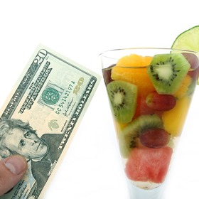 Vysvětlete dětem, že kapesné je vhodné utrácet raději za ovoce než za sladkosti