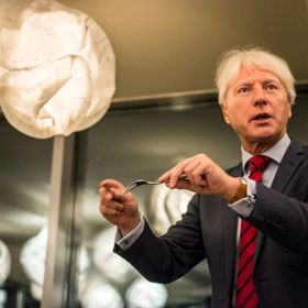 Oblíbené jsou i kurzy etikety.