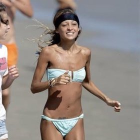 Nicole Richie to má s váhou jako na houpačce.