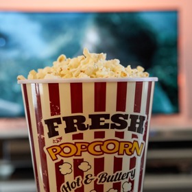 Největší zhoubou je přejídání se u filmu.