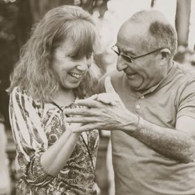 Staří lidé si na etiketu potrpí obzvláště.