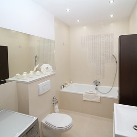 Čistá koupelna a toaleta jsou vizitkou každé hospodyně.